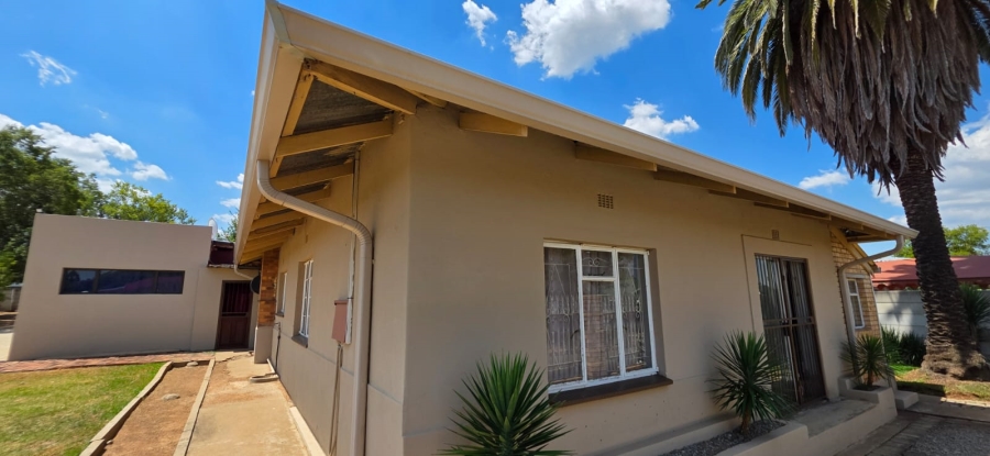 4 Bedroom Property for Sale in Collerville North West